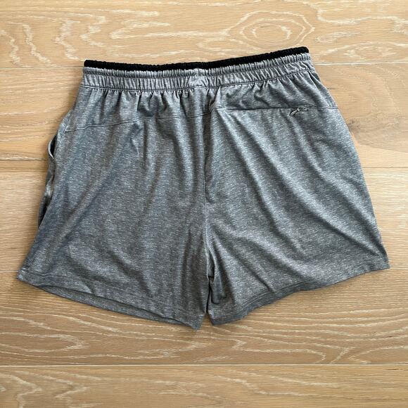 Chubbies Men's Drawstring The Granites Movement Shorts 5.5" Large - Picture 2 of 4